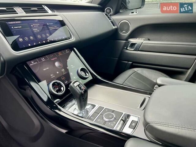 Білий Ленд Ровер Range Rover Sport, об'ємом двигуна 3 л та пробігом 179 тис. км за 34900 $, фото 17 на Automoto.ua