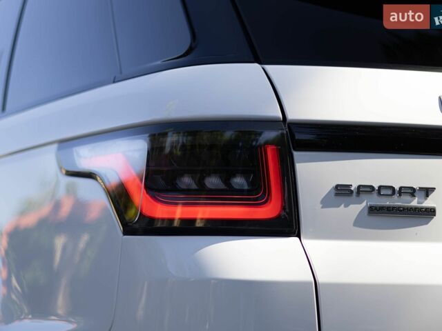 Білий Ленд Ровер Range Rover Sport, об'ємом двигуна 5 л та пробігом 184 тис. км за 42000 $, фото 10 на Automoto.ua
