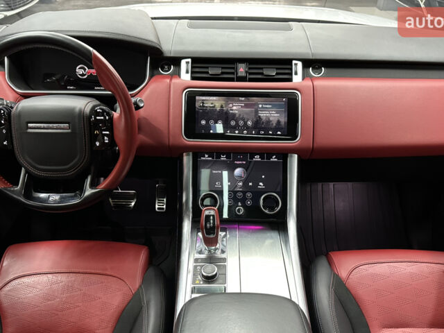 Білий Ленд Ровер Range Rover Sport, об'ємом двигуна 5 л та пробігом 73 тис. км за 64000 $, фото 26 на Automoto.ua