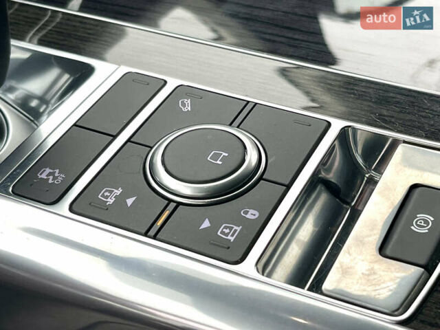 Белый Ленд Ровер Рендж Ровер Спорт, объемом двигателя 2 л и пробегом 91 тыс. км за 46000 $, фото 27 на Automoto.ua