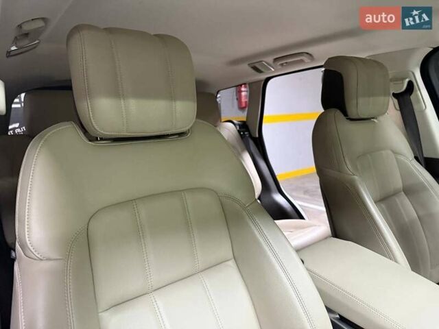 Білий Ленд Ровер Range Rover Sport, об'ємом двигуна 2 л та пробігом 76 тис. км за 45500 $, фото 81 на Automoto.ua