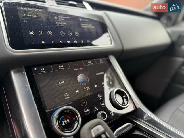 Білий Ленд Ровер Range Rover Sport, об'ємом двигуна 3 л та пробігом 96 тис. км за 37500 $, фото 30 на Automoto.ua