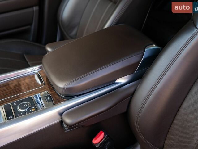 Білий Ленд Ровер Range Rover Sport, об'ємом двигуна 2.99 л та пробігом 122 тис. км за 38999 $, фото 29 на Automoto.ua