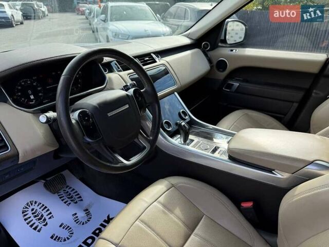 Білий Ленд Ровер Range Rover Sport, об'ємом двигуна 3 л та пробігом 85 тис. км за 28400 $, фото 12 на Automoto.ua