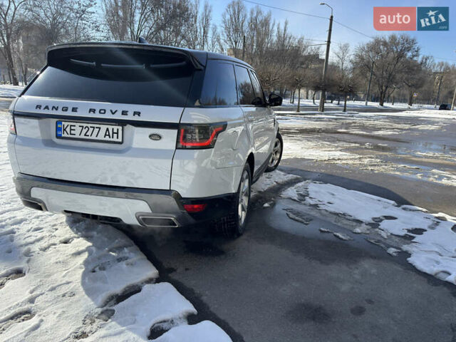Білий Ленд Ровер Range Rover Sport, об'ємом двигуна 3 л та пробігом 76 тис. км за 45000 $, фото 6 на Automoto.ua