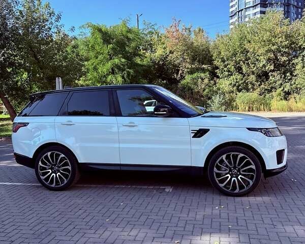 Білий Ленд Ровер Range Rover Sport, об'ємом двигуна 3 л та пробігом 73 тис. км за 51000 $, фото 18 на Automoto.ua