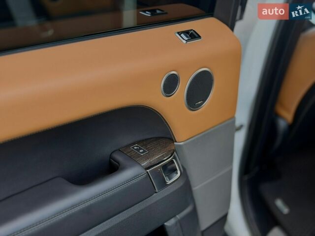 Білий Ленд Ровер Range Rover Sport, об'ємом двигуна 2.99 л та пробігом 210 тис. км за 29500 $, фото 57 на Automoto.ua
