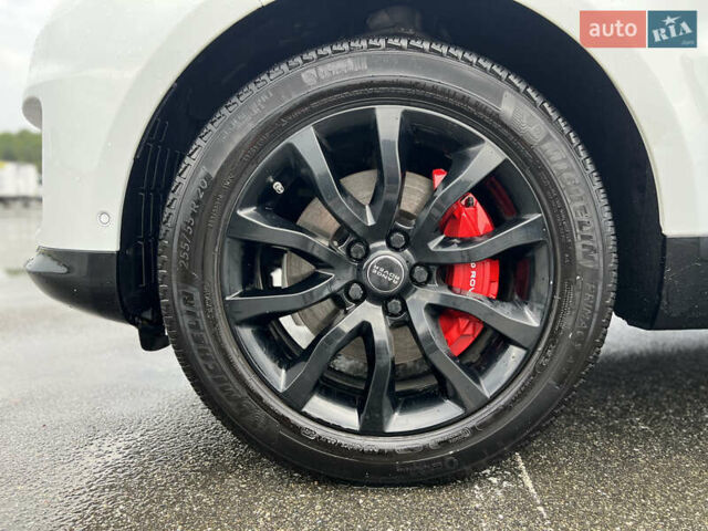 Белый Ленд Ровер Рендж Ровер Спорт, объемом двигателя 3 л и пробегом 106 тыс. км за 39900 $, фото 12 на Automoto.ua