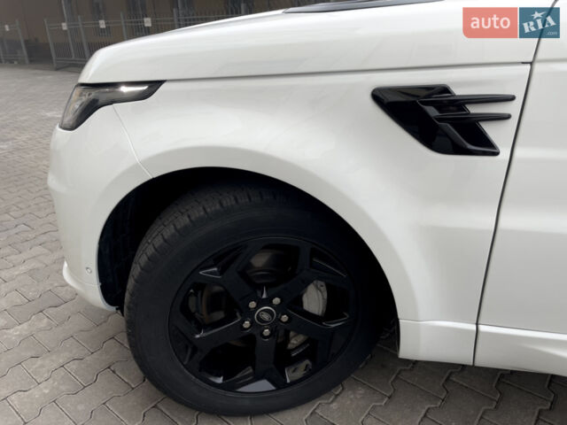 Білий Ленд Ровер Range Rover Sport, об'ємом двигуна 3 л та пробігом 78 тис. км за 62000 $, фото 12 на Automoto.ua