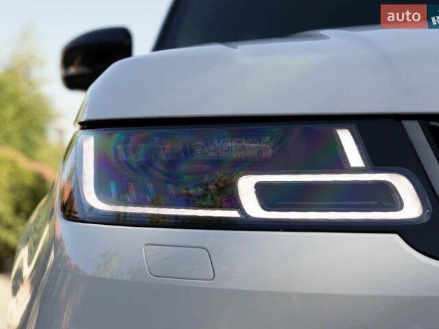 Білий Ленд Ровер Range Rover Sport, об'ємом двигуна 5 л та пробігом 184 тис. км за 42000 $, фото 9 на Automoto.ua