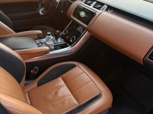 Білий Ленд Ровер Range Rover Sport, об'ємом двигуна 2.99 л та пробігом 201 тис. км за 35000 $, фото 22 на Automoto.ua