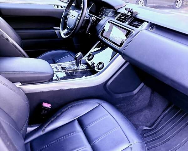 Білий Ленд Ровер Range Rover Sport, об'ємом двигуна 3 л та пробігом 73 тис. км за 51000 $, фото 35 на Automoto.ua