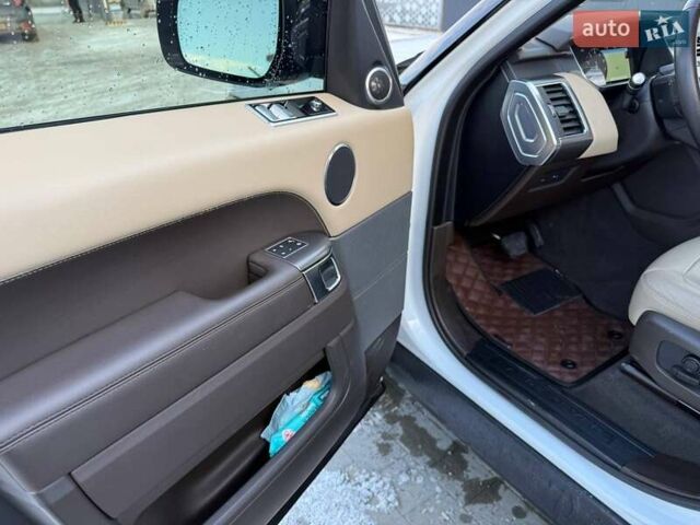 Білий Ленд Ровер Range Rover Sport, об'ємом двигуна 3 л та пробігом 142 тис. км за 34900 $, фото 33 на Automoto.ua
