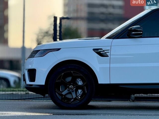 Білий Ленд Ровер Range Rover Sport, об'ємом двигуна 3 л та пробігом 144 тис. км за 32900 $, фото 11 на Automoto.ua