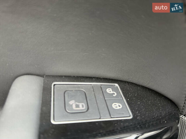 Білий Ленд Ровер Range Rover Sport, об'ємом двигуна 3 л та пробігом 96 тис. км за 37500 $, фото 84 на Automoto.ua