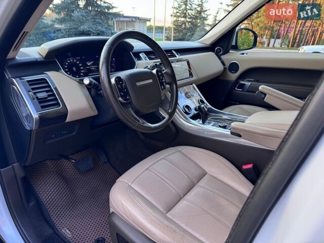 Білий Ленд Ровер Range Rover Sport, об'ємом двигуна 2 л та пробігом 124 тис. км за 31500 $, фото 42 на Automoto.ua