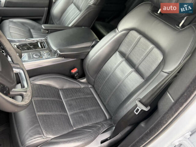 Білий Ленд Ровер Range Rover Sport, об'ємом двигуна 3 л та пробігом 96 тис. км за 37500 $, фото 79 на Automoto.ua