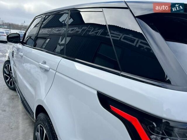 Білий Ленд Ровер Range Rover Sport, об'ємом двигуна 3 л та пробігом 179 тис. км за 34900 $, фото 75 на Automoto.ua