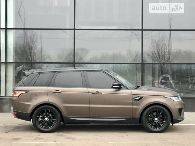 Білий Ленд Ровер Range Rover Sport, об'ємом двигуна 2 л та пробігом 55 тис. км за 57900 $, фото 13 на Automoto.ua