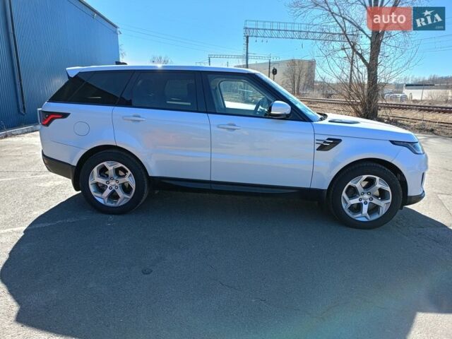Белый Ленд Ровер Рендж Ровер Спорт, объемом двигателя 2 л и пробегом 120 тыс. км за 38400 $, фото 6 на Automoto.ua