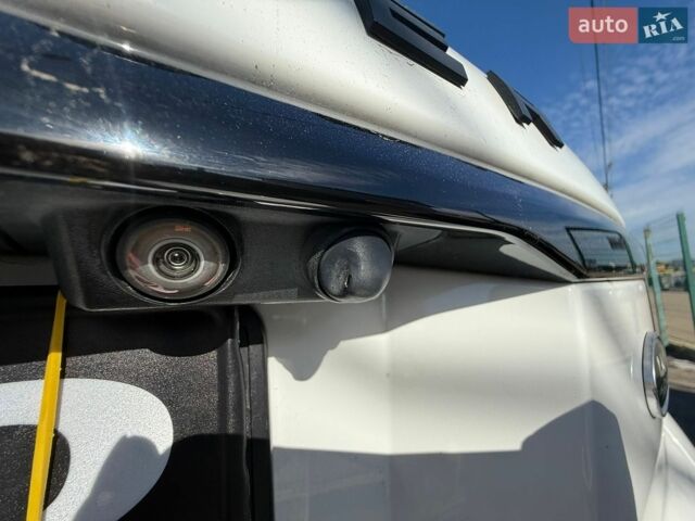 Білий Ленд Ровер Range Rover Sport, об'ємом двигуна 2.99 л та пробігом 165 тис. км за 38490 $, фото 26 на Automoto.ua