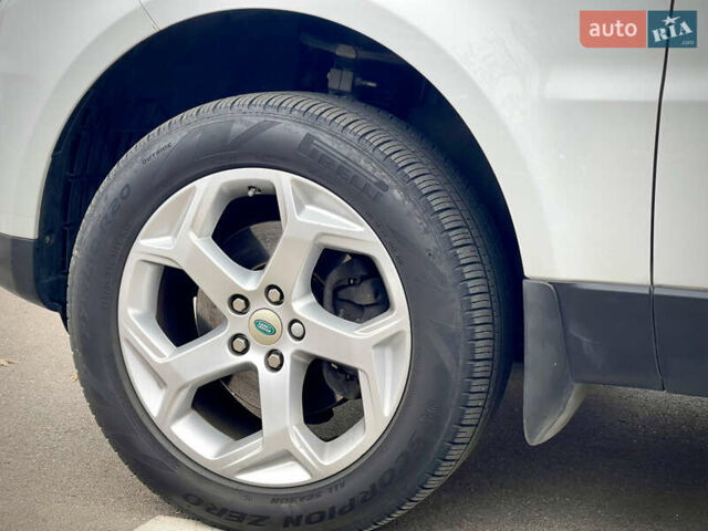 Белый Ленд Ровер Рендж Ровер Спорт, объемом двигателя 2 л и пробегом 92 тыс. км за 38980 $, фото 19 на Automoto.ua