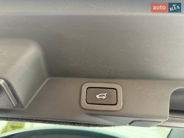 Білий Ленд Ровер Range Rover Sport, об'ємом двигуна 3 л та пробігом 96 тис. км за 37500 $, фото 63 на Automoto.ua