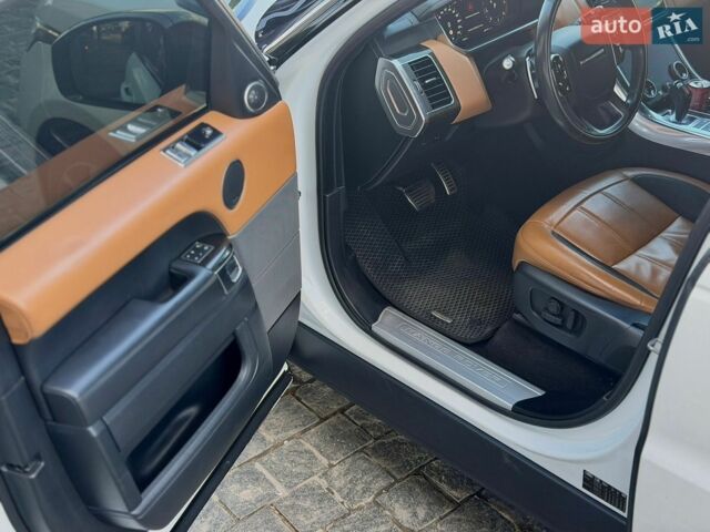 Білий Ленд Ровер Range Rover Sport, об'ємом двигуна 2.99 л та пробігом 210 тис. км за 29500 $, фото 52 на Automoto.ua