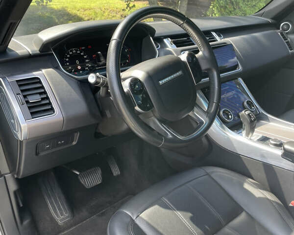 Білий Ленд Ровер Range Rover Sport, об'ємом двигуна 3 л та пробігом 130 тис. км за 35600 $, фото 23 на Automoto.ua
