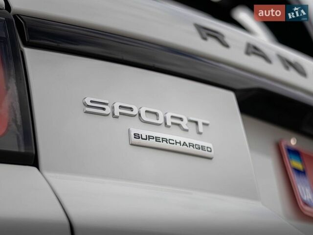 Білий Ленд Ровер Range Rover Sport, об'ємом двигуна 5 л та пробігом 184 тис. км за 52000 $, фото 15 на Automoto.ua