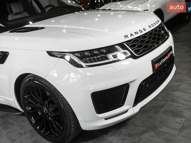 Білий Ленд Ровер Range Rover Sport, об'ємом двигуна 2.99 л та пробігом 99 тис. км за 42000 $, фото 20 на Automoto.ua