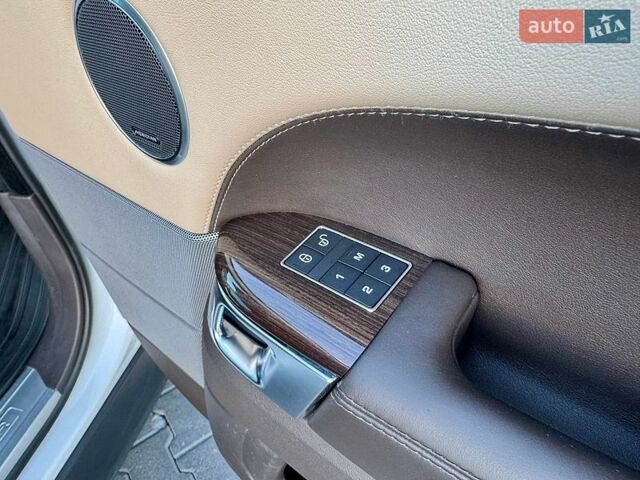 Білий Ленд Ровер Range Rover Sport, об'ємом двигуна 2.99 л та пробігом 121 тис. км за 40500 $, фото 60 на Automoto.ua
