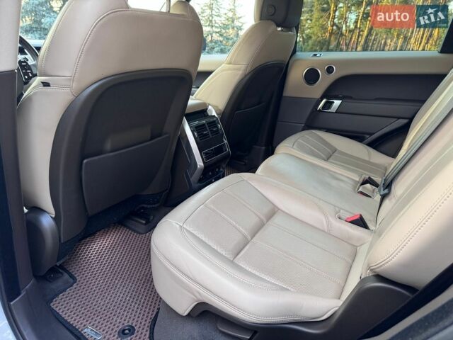 Білий Ленд Ровер Range Rover Sport, об'ємом двигуна 2 л та пробігом 124 тис. км за 31500 $, фото 59 на Automoto.ua