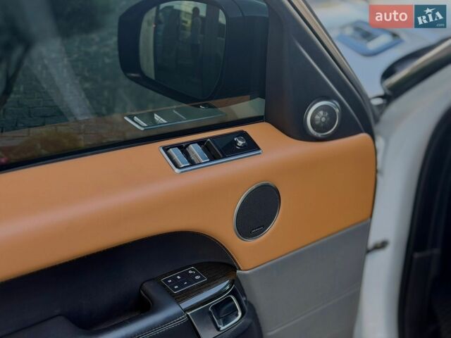 Білий Ленд Ровер Range Rover Sport, об'ємом двигуна 2.99 л та пробігом 210 тис. км за 29500 $, фото 51 на Automoto.ua