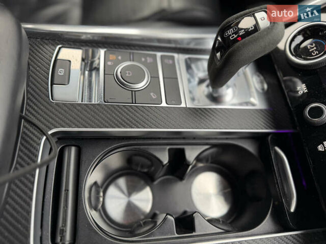 Білий Ленд Ровер Range Rover Sport, об'ємом двигуна 3 л та пробігом 96 тис. км за 37500 $, фото 44 на Automoto.ua