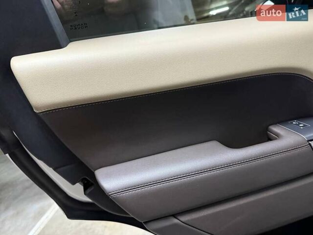 Білий Ленд Ровер Range Rover Sport, об'ємом двигуна 2 л та пробігом 76 тис. км за 45500 $, фото 49 на Automoto.ua