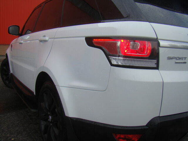 Білий Ленд Ровер Range Rover Sport, об'ємом двигуна 3 л та пробігом 35 тис. км за 71000 $, фото 3 на Automoto.ua