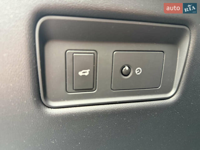 Білий Ленд Ровер Range Rover Sport, об'ємом двигуна 3 л та пробігом 96 тис. км за 37500 $, фото 64 на Automoto.ua