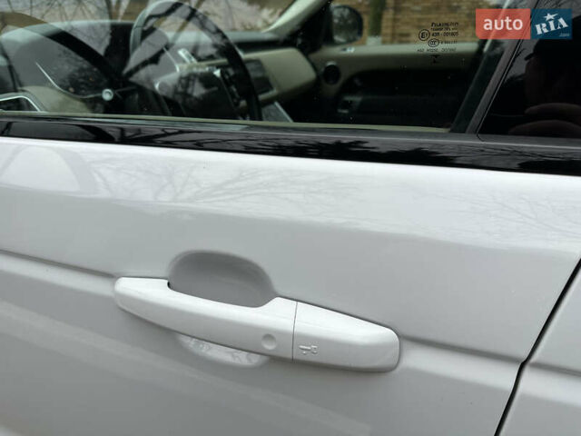 Белый Ленд Ровер Рендж Ровер Спорт, объемом двигателя 2.99 л и пробегом 114 тыс. км за 53900 $, фото 52 на Automoto.ua