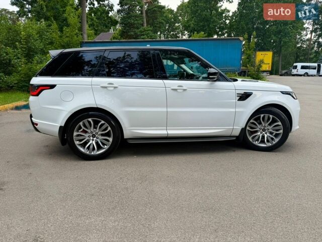 Білий Ленд Ровер Range Rover Sport, об'ємом двигуна 2.99 л та пробігом 102 тис. км за 47000 $, фото 4 на Automoto.ua