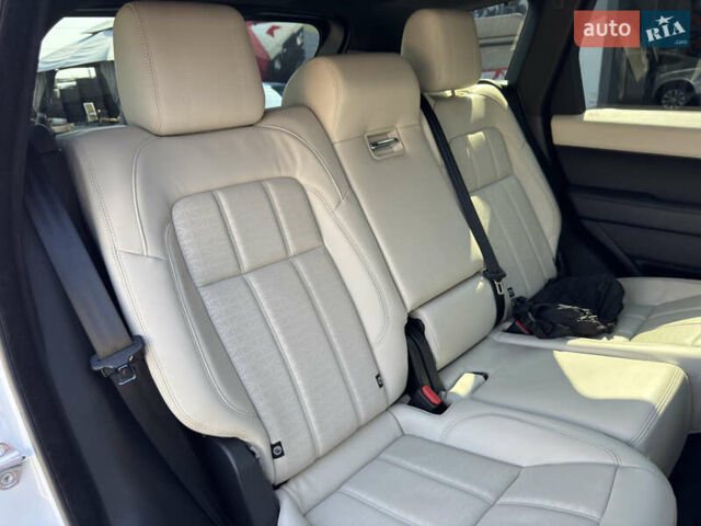 Белый Ленд Ровер Рендж Ровер Спорт, объемом двигателя 3 л и пробегом 76 тыс. км за 55000 $, фото 44 на Automoto.ua