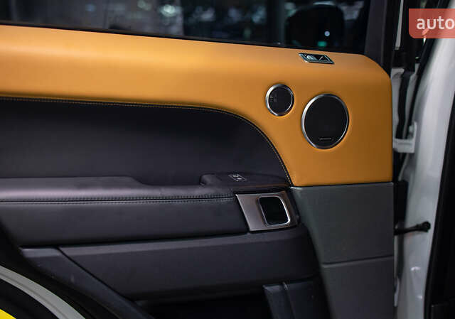 Білий Ленд Ровер Range Rover Sport, об'ємом двигуна 3 л та пробігом 59 тис. км за 71900 $, фото 111 на Automoto.ua