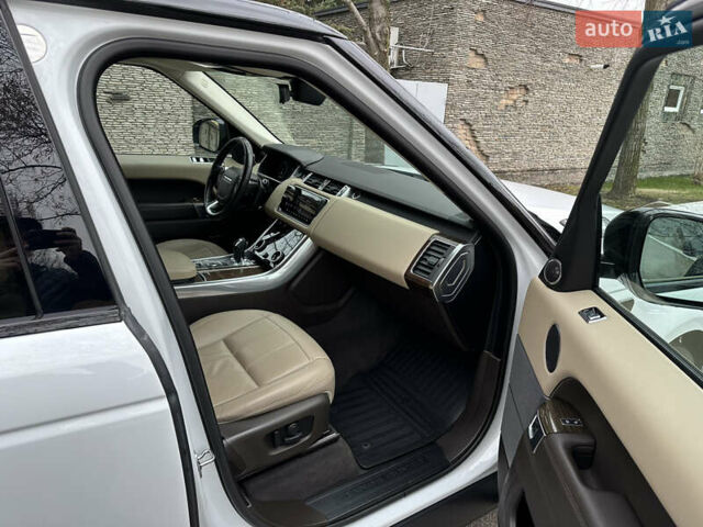 Белый Ленд Ровер Рендж Ровер Спорт, объемом двигателя 2.99 л и пробегом 114 тыс. км за 53900 $, фото 62 на Automoto.ua