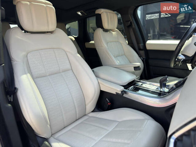 Белый Ленд Ровер Рендж Ровер Спорт, объемом двигателя 3 л и пробегом 76 тыс. км за 55000 $, фото 47 на Automoto.ua