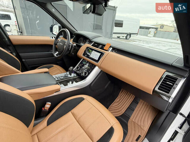 Білий Ленд Ровер Range Rover Sport, об'ємом двигуна 3 л та пробігом 59 тис. км за 71900 $, фото 60 на Automoto.ua