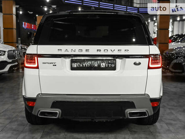 Білий Ленд Ровер Range Rover Sport, об'ємом двигуна 2.99 л та пробігом 96 тис. км за 58900 $, фото 10 на Automoto.ua