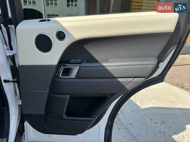 Белый Ленд Ровер Рендж Ровер Спорт, объемом двигателя 3 л и пробегом 76 тыс. км за 55000 $, фото 41 на Automoto.ua