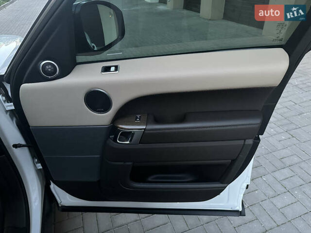 Белый Ленд Ровер Рендж Ровер Спорт, объемом двигателя 2.99 л и пробегом 115 тыс. км за 59900 $, фото 44 на Automoto.ua