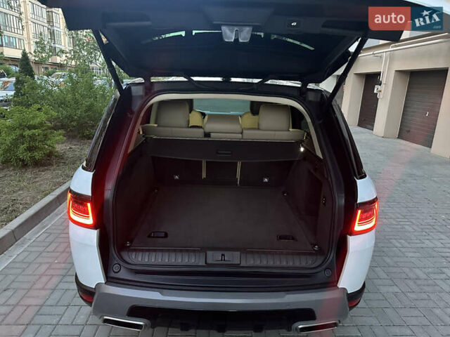 Белый Ленд Ровер Рендж Ровер Спорт, объемом двигателя 2.99 л и пробегом 115 тыс. км за 59900 $, фото 33 на Automoto.ua