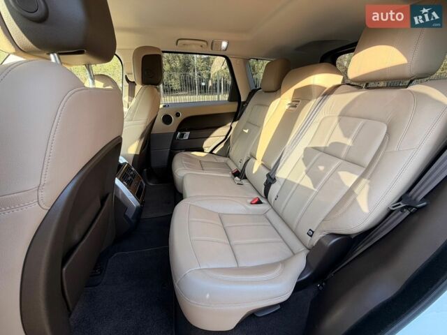 Білий Ленд Ровер Range Rover Sport, об'ємом двигуна 2.99 л та пробігом 145 тис. км за 39900 $, фото 34 на Automoto.ua